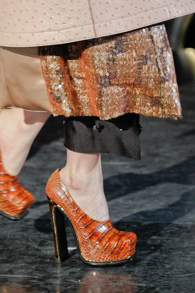 Look 150